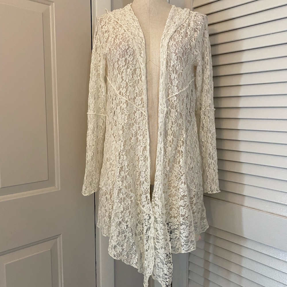 ONE WORLD Lace Openwork Duster in Ivory- Size Small